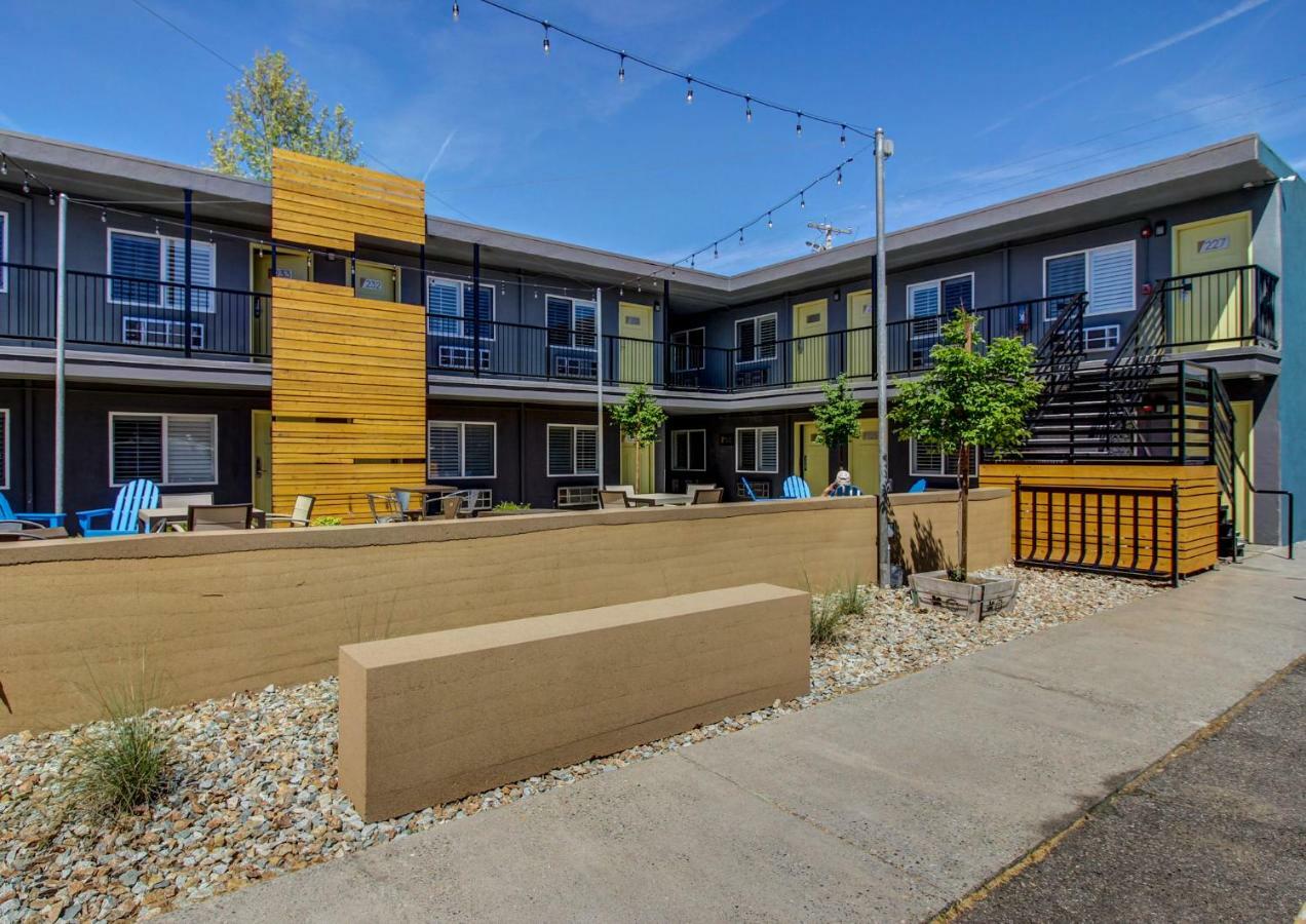 Americana Modern Hotel Redding Eksteriør bilde